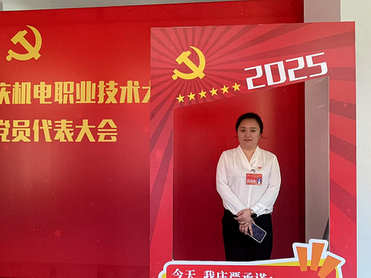 李锐 李锐