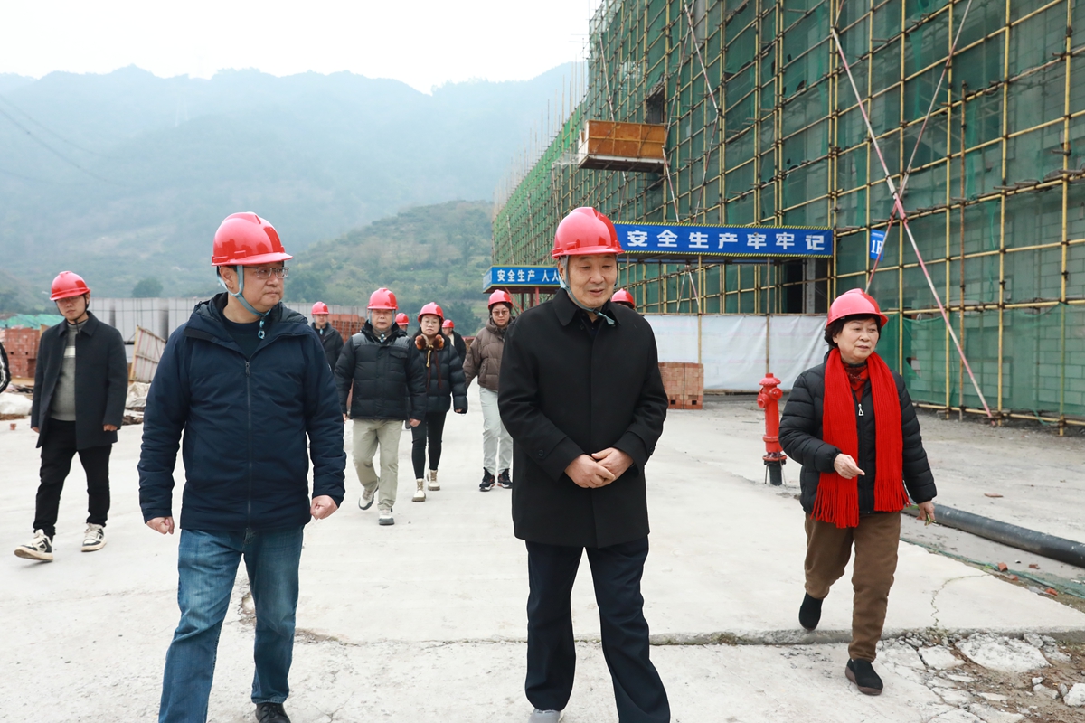 MNC_1764(1) MNC_1764(1)